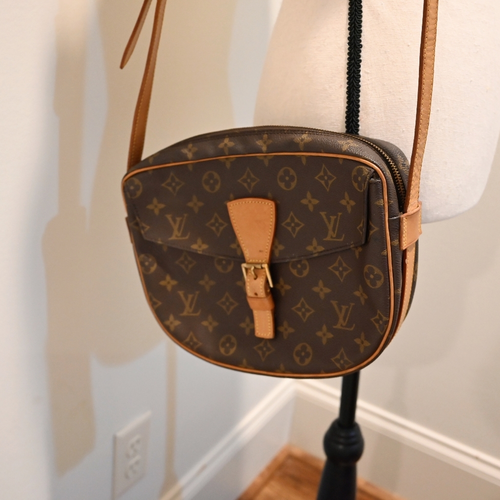 Authentic Louis Vuitton Jeune fille GM Crossbody bag